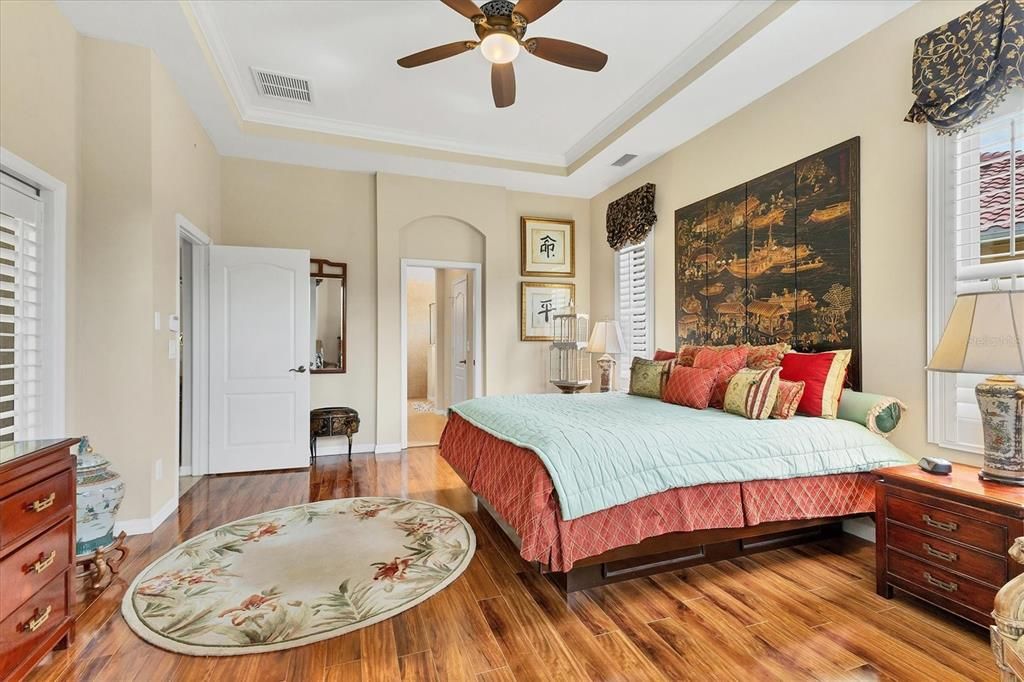 合同活跃: $670,000 (4 贝兹, 3 浴室, 2897 平方英尺)