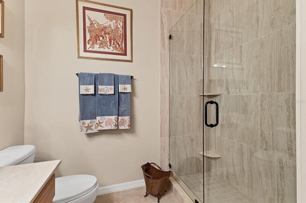 合同活跃: $670,000 (4 贝兹, 3 浴室, 2897 平方英尺)