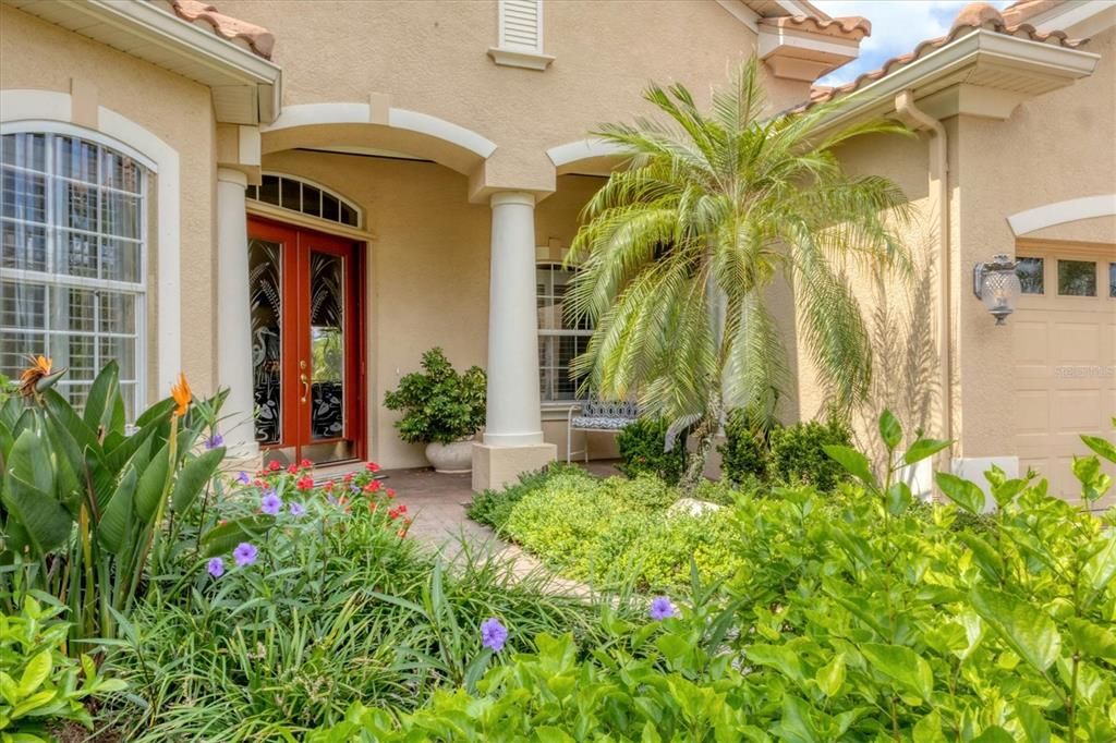 合同活跃: $670,000 (4 贝兹, 3 浴室, 2897 平方英尺)