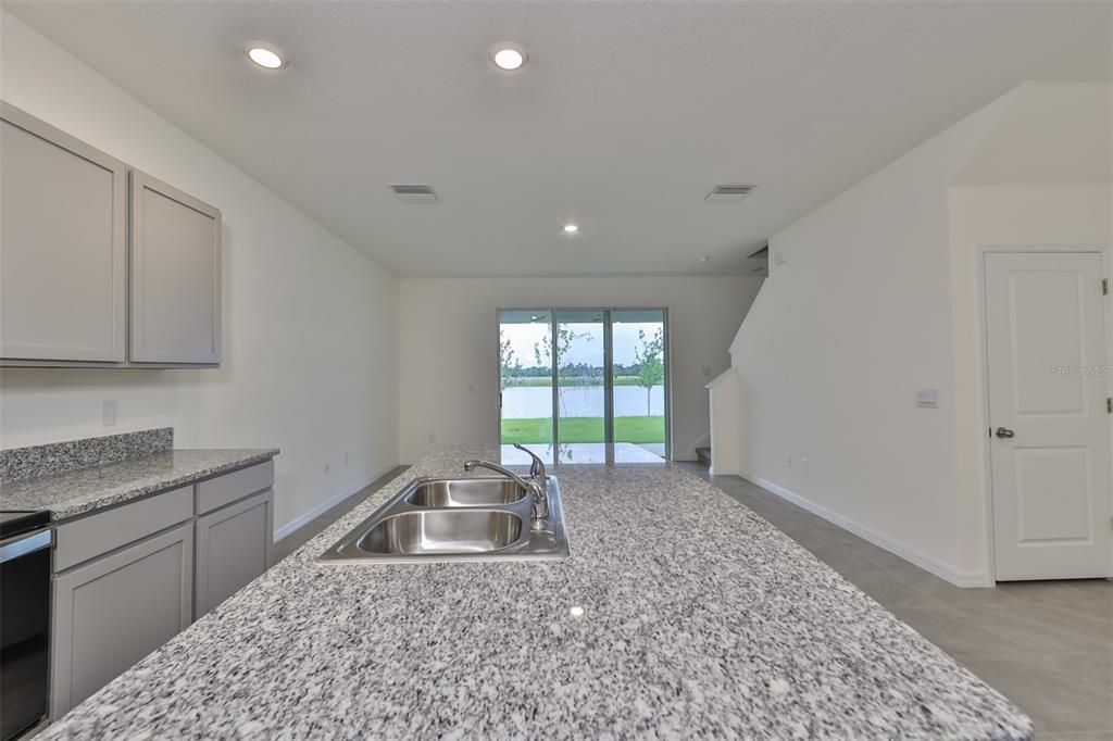 Active With Contract: $2,250 (3 beds, 2 baths, 1707 Square Feet)