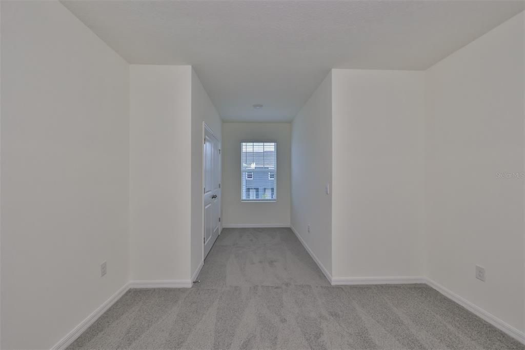 Active With Contract: $2,250 (3 beds, 2 baths, 1707 Square Feet)