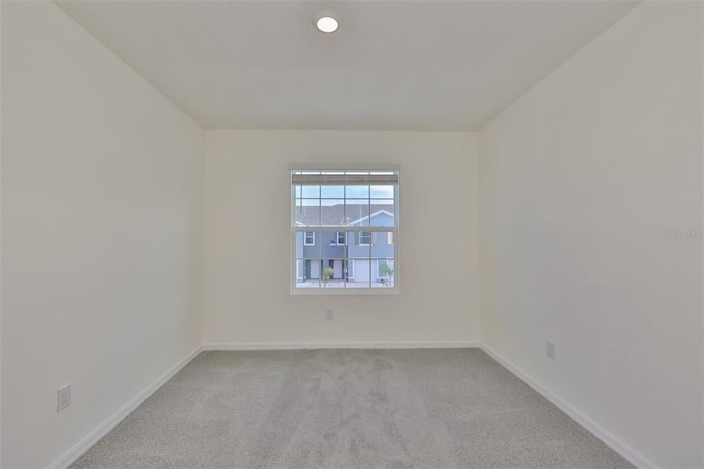 Active With Contract: $2,250 (3 beds, 2 baths, 1707 Square Feet)