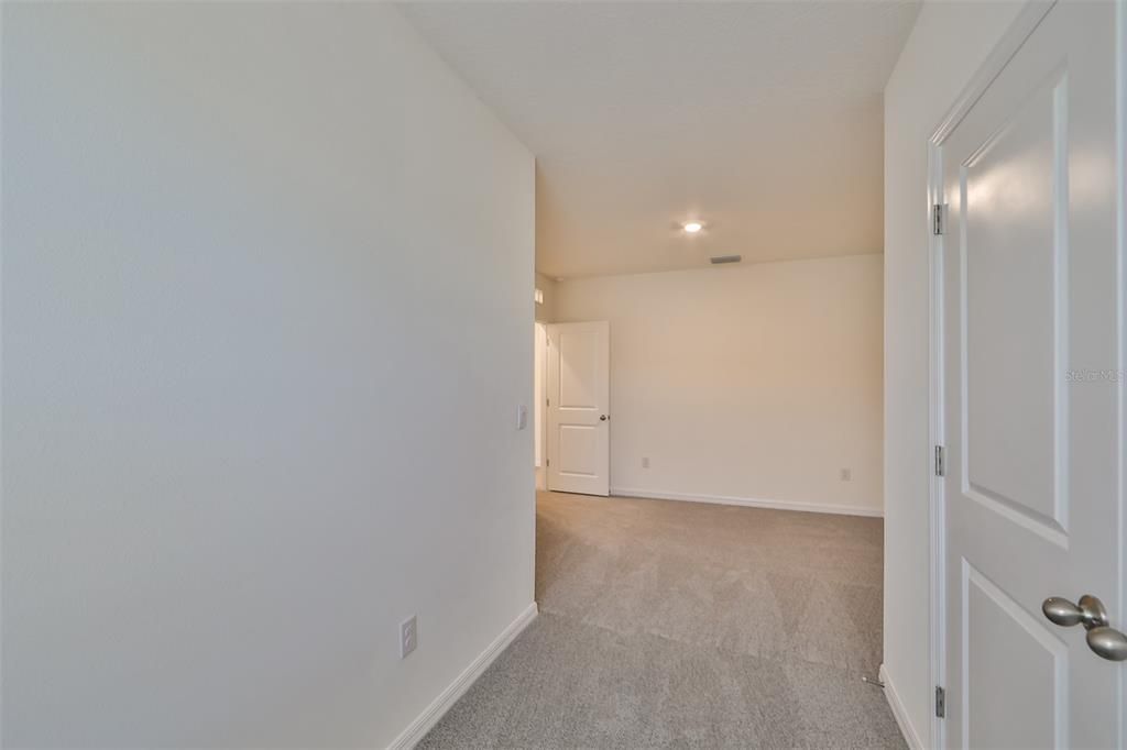 Active With Contract: $2,250 (3 beds, 2 baths, 1707 Square Feet)