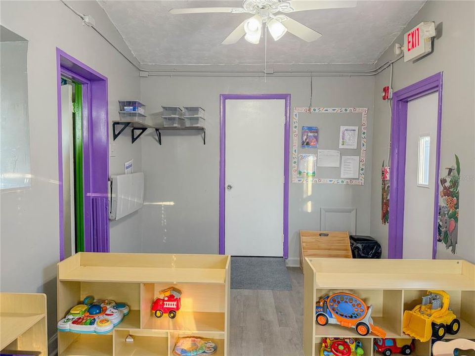 For Sale: $295,000 (0 beds, 0 baths, 1324 Square Feet)