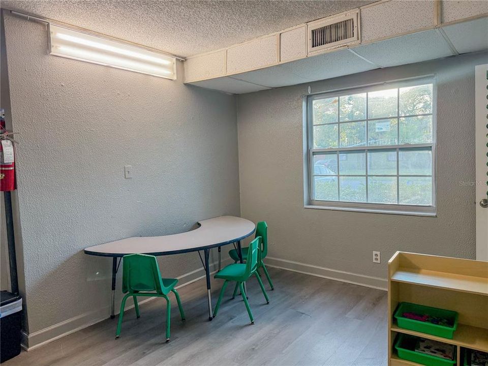 For Sale: $295,000 (0 beds, 0 baths, 1324 Square Feet)