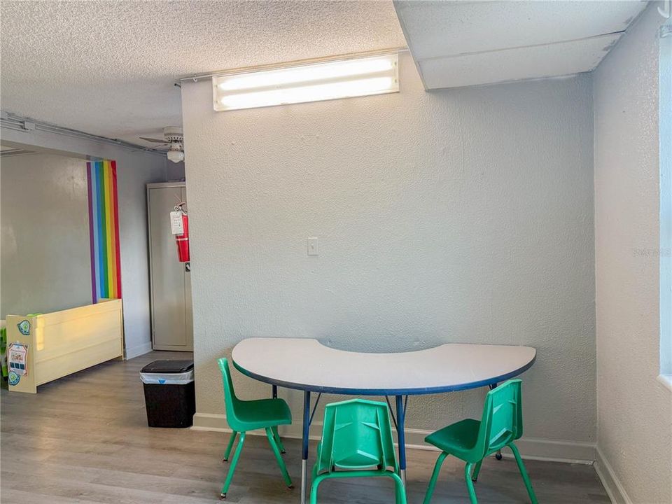 For Sale: $295,000 (0 beds, 0 baths, 1324 Square Feet)