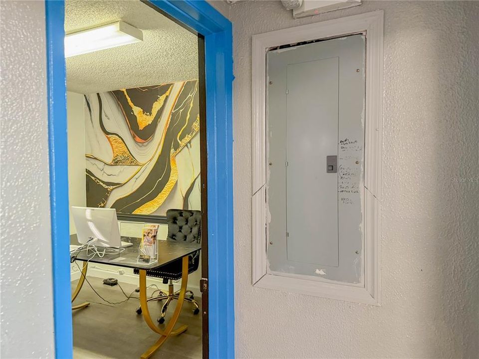 For Sale: $295,000 (0 beds, 0 baths, 1324 Square Feet)