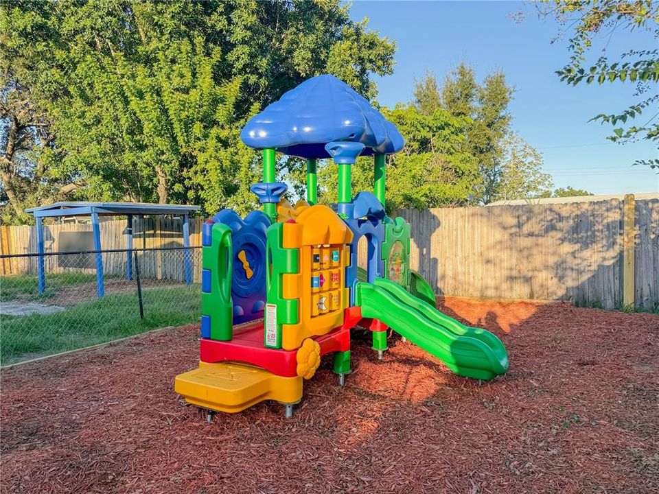 For Sale: $295,000 (0 beds, 0 baths, 1324 Square Feet)