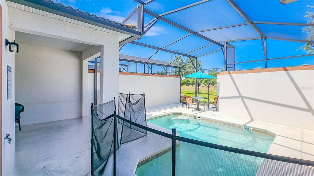 For Sale: $395,000 (4 beds, 3 baths, 1902 Square Feet)