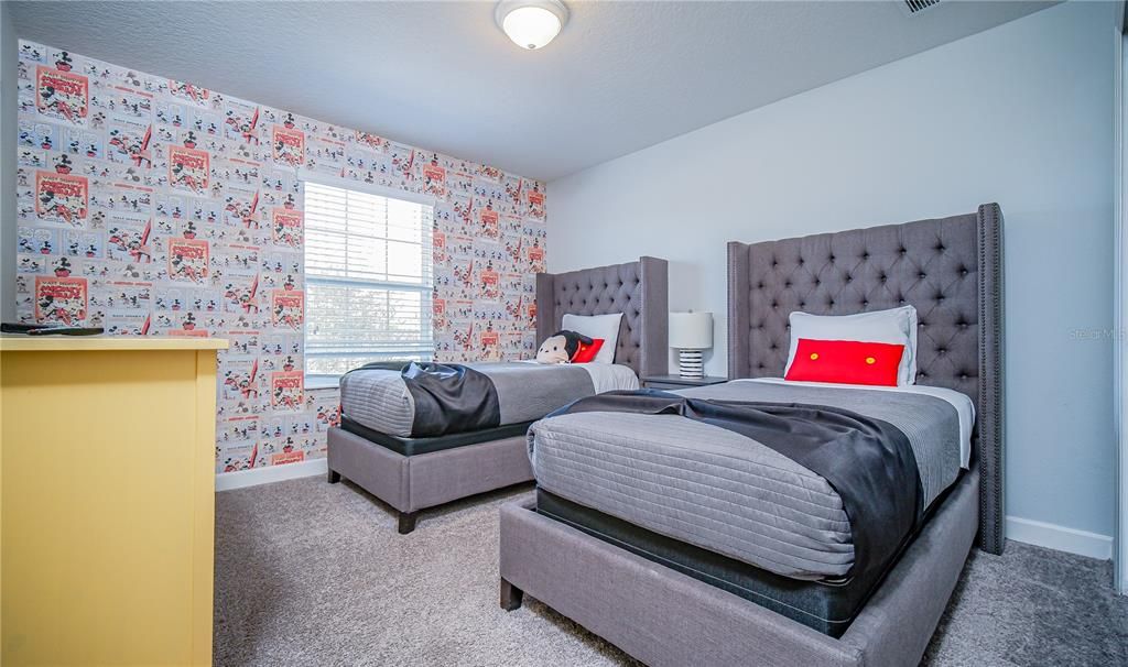 For Rent: $2,800 (4 beds, 3 baths, 1902 Square Feet)