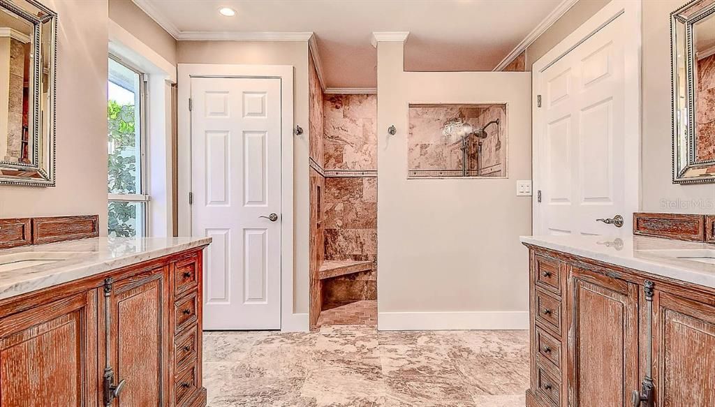 Active With Contract: $1,375,000 (4 beds, 3 baths, 2464 Square Feet)
