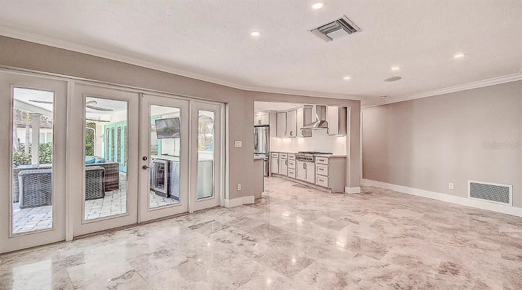 Active With Contract: $1,375,000 (4 beds, 3 baths, 2464 Square Feet)