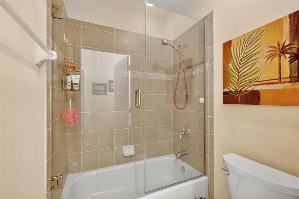 En Venta: $650,000 (4 camas, 3 baños, 3044 Pies cuadrados)