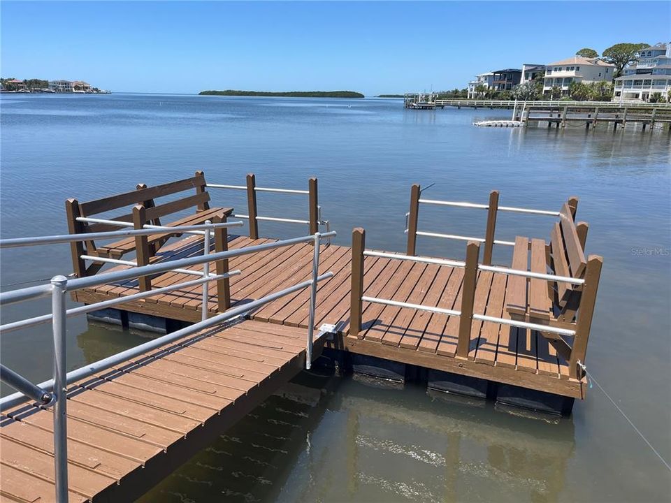 For Sale: $109,000 (1 beds, 1 baths, 852 Square Feet)