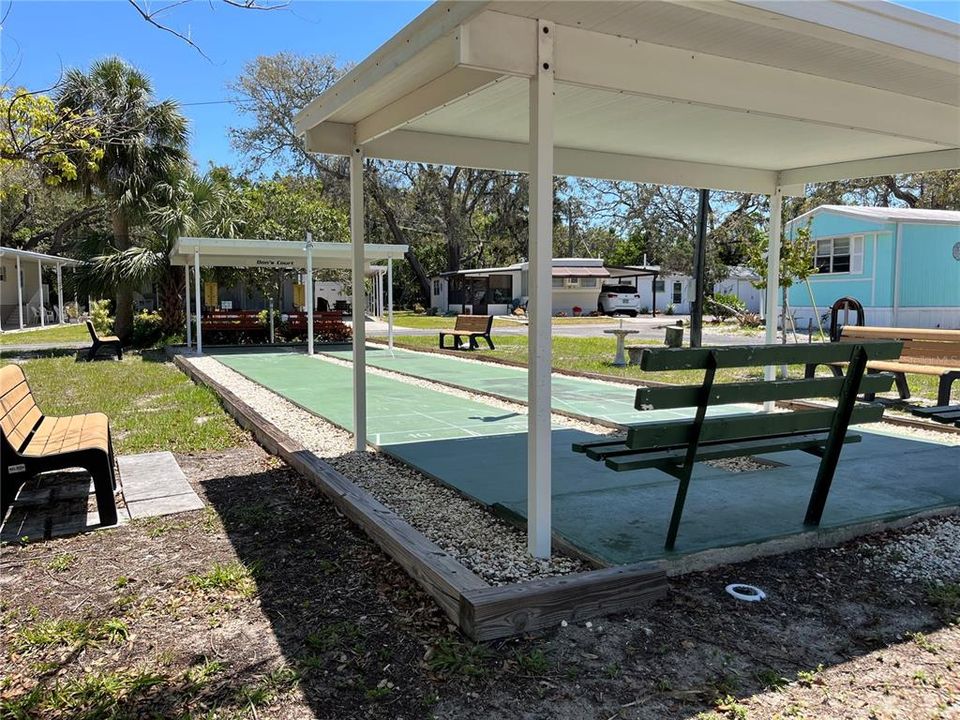 For Sale: $109,000 (1 beds, 1 baths, 852 Square Feet)