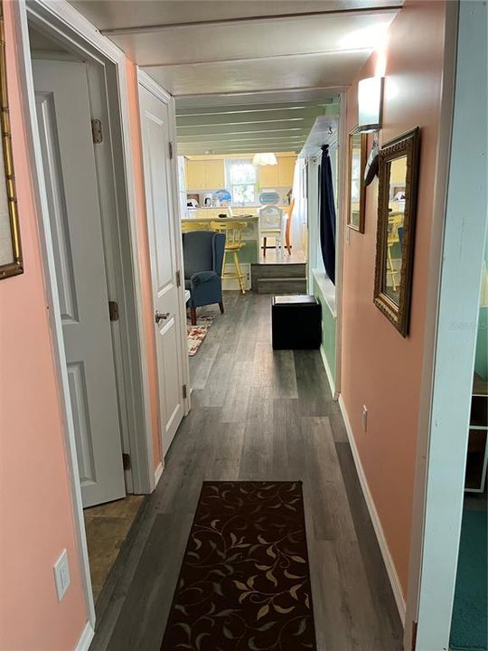 For Sale: $109,000 (1 beds, 1 baths, 852 Square Feet)