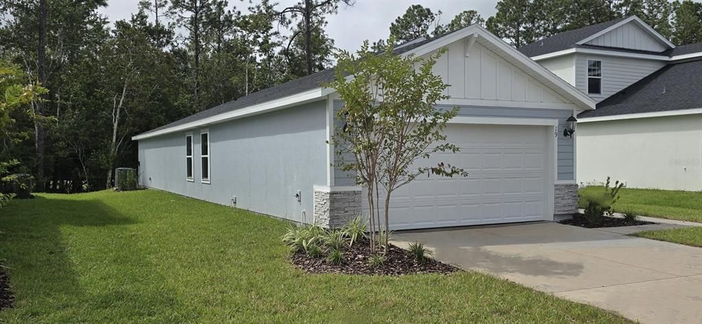 For Sale: $314,990 (4 beds, 2 baths, 1607 Square Feet)