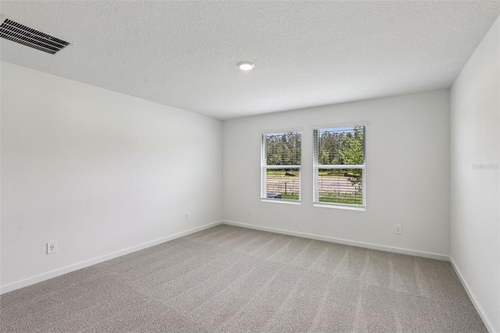 For Sale: $314,990 (4 beds, 2 baths, 1607 Square Feet)