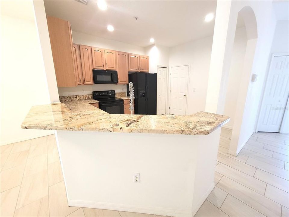 For Rent: $2,500 (2 beds, 2 baths, 1524 Square Feet)