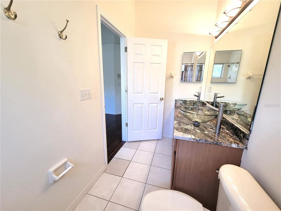 For Rent: $2,500 (2 beds, 2 baths, 1524 Square Feet)