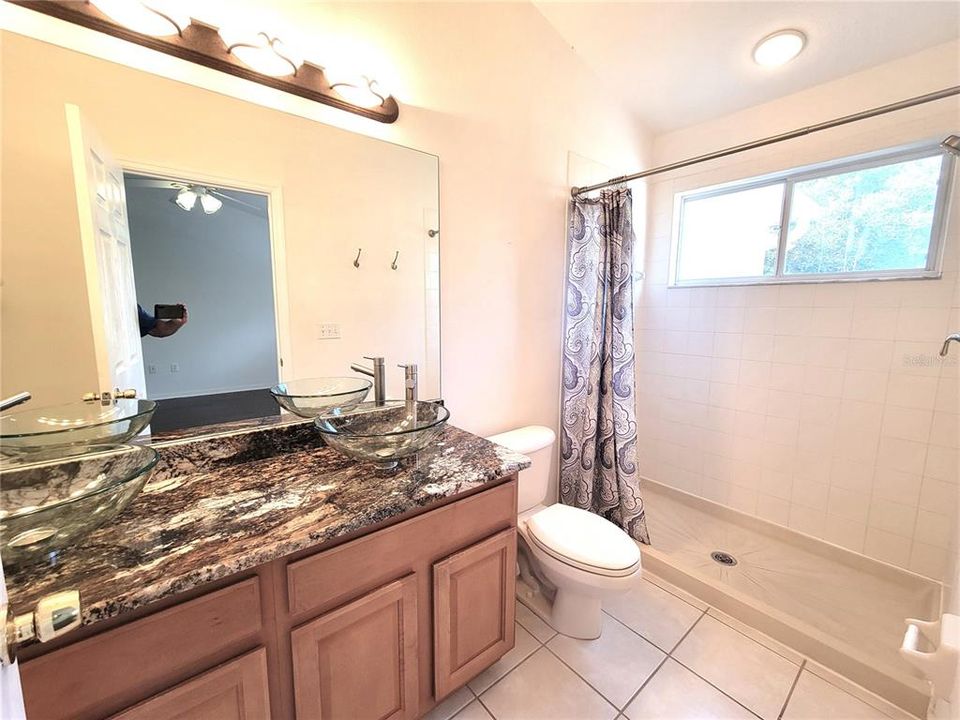 For Rent: $2,500 (2 beds, 2 baths, 1524 Square Feet)