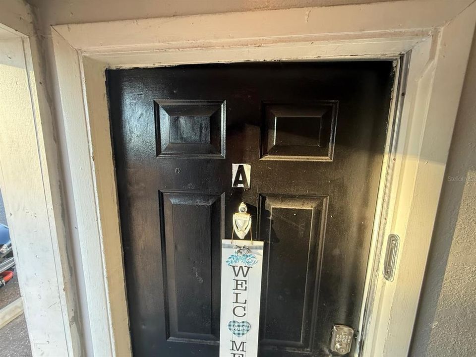 待售: $92,500 (1 贝兹, 1 浴室, 780 平方英尺)