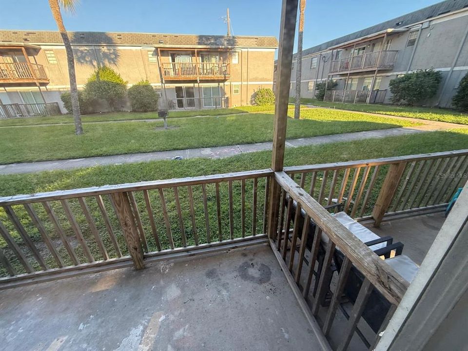 待售: $92,500 (1 贝兹, 1 浴室, 780 平方英尺)