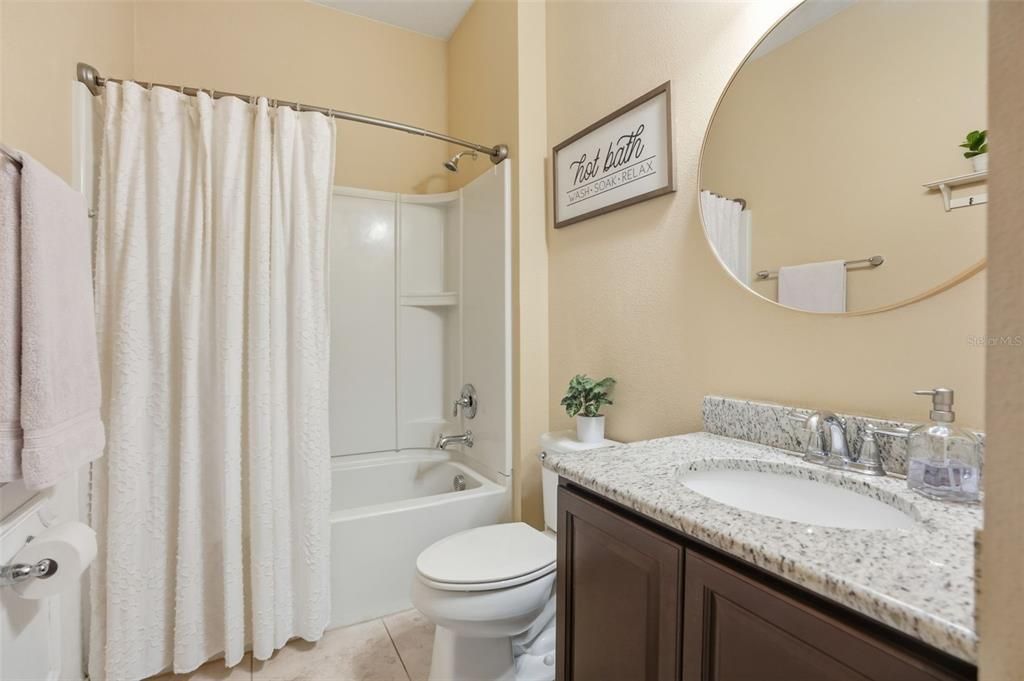 待售: $300,000 (3 贝兹, 2 浴室, 1443 平方英尺)