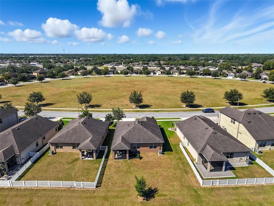 待售: $300,000 (3 贝兹, 2 浴室, 1443 平方英尺)