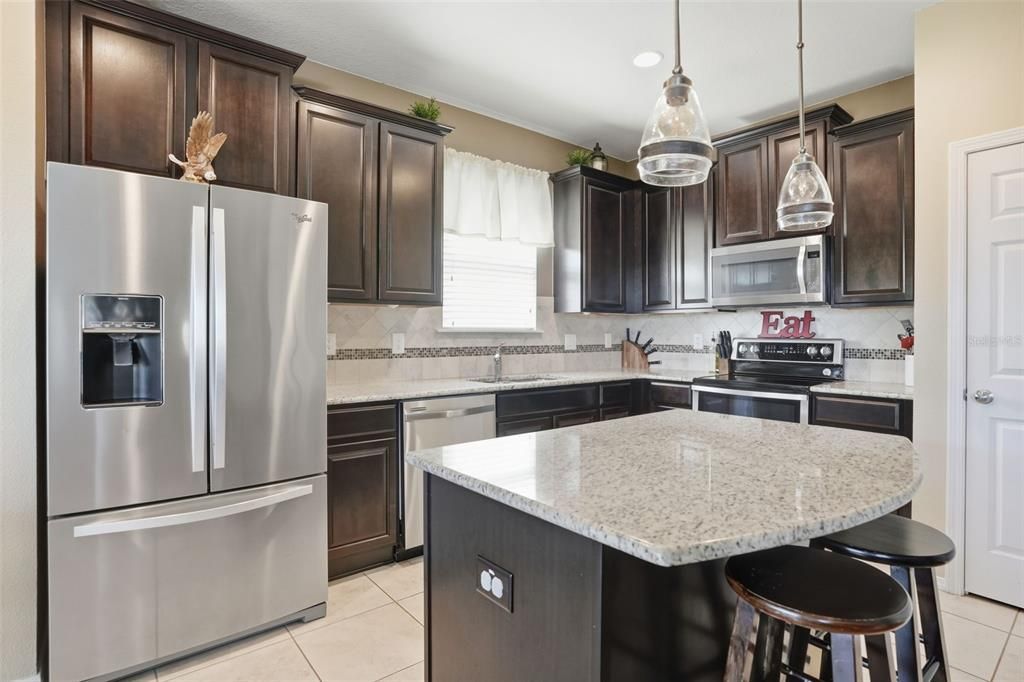 待售: $300,000 (3 贝兹, 2 浴室, 1443 平方英尺)