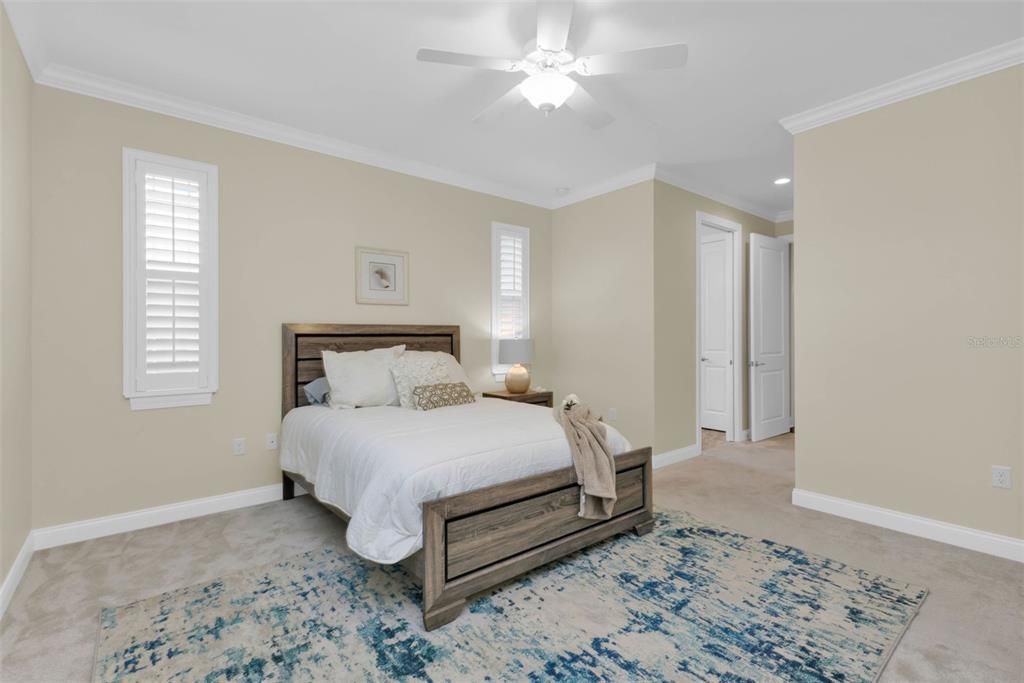 Active With Contract: $400,000 (3 beds, 3 baths, 2493 Square Feet)