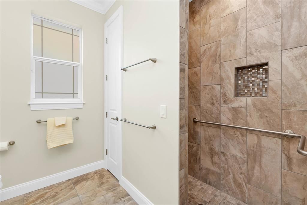 Active With Contract: $400,000 (3 beds, 3 baths, 2493 Square Feet)