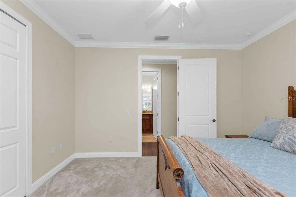 Active With Contract: $400,000 (3 beds, 3 baths, 2493 Square Feet)