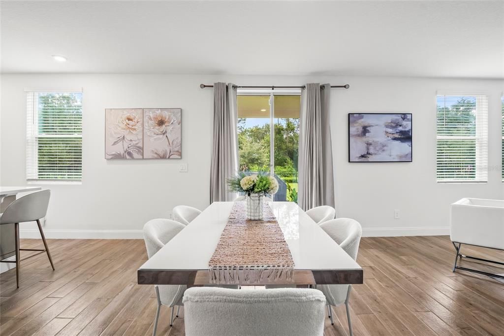 En Venta: $509,900 (5 camas, 3 baños, 2631 Pies cuadrados)