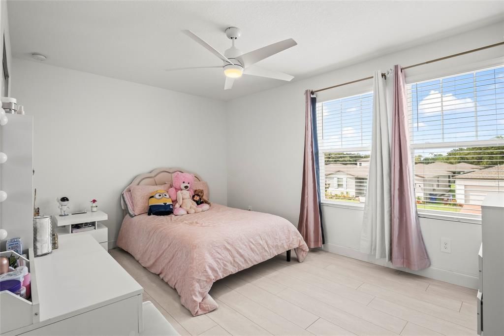 En Venta: $509,900 (5 camas, 3 baños, 2631 Pies cuadrados)