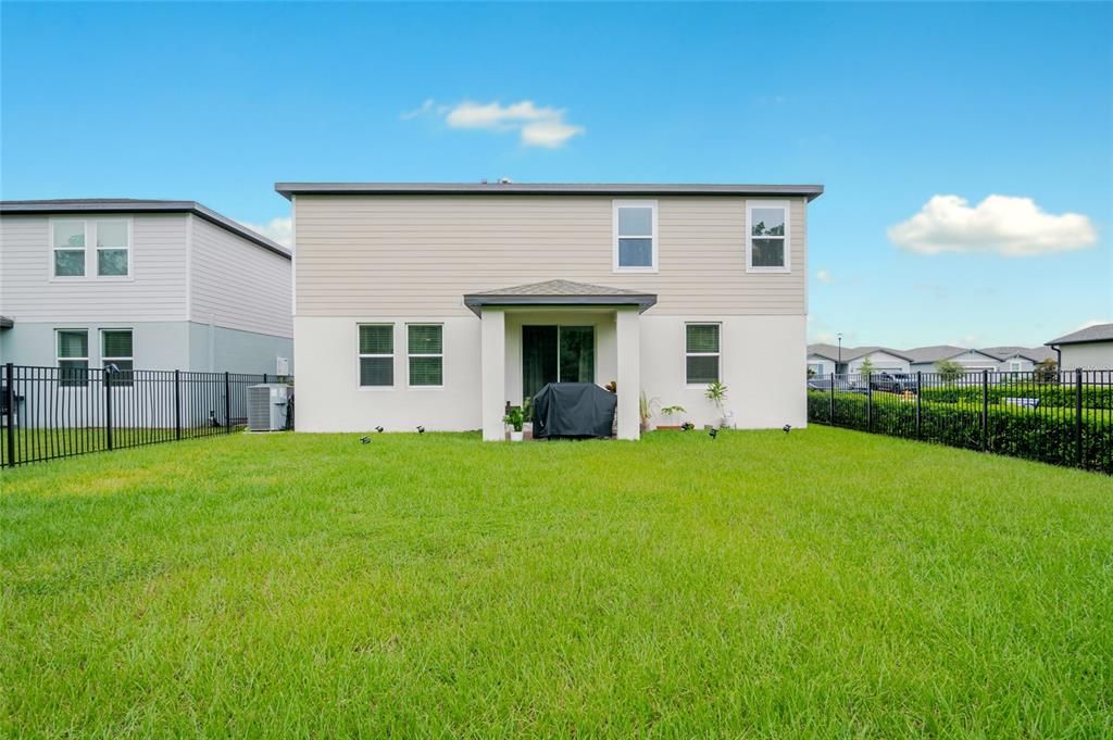 En Venta: $509,900 (5 camas, 3 baños, 2631 Pies cuadrados)