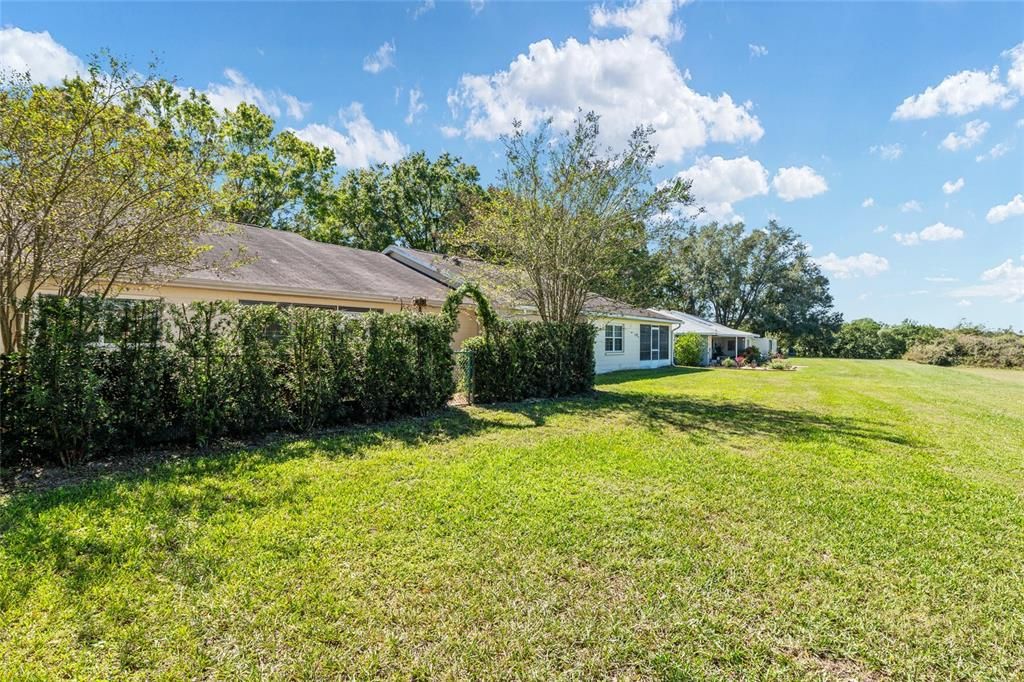 For Sale: $130,000 (2 beds, 2 baths, 1096 Square Feet)