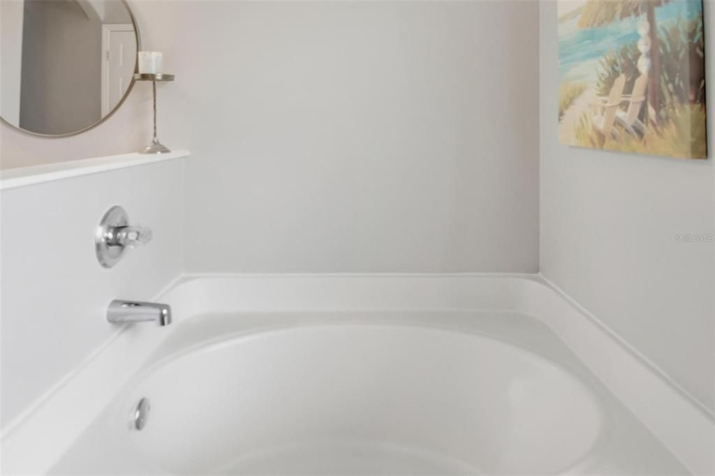 Active With Contract: $299,000 (4 beds, 2 baths, 1825 Square Feet)