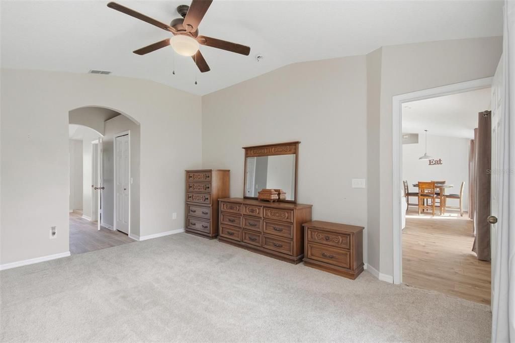 Active With Contract: $299,000 (4 beds, 2 baths, 1825 Square Feet)