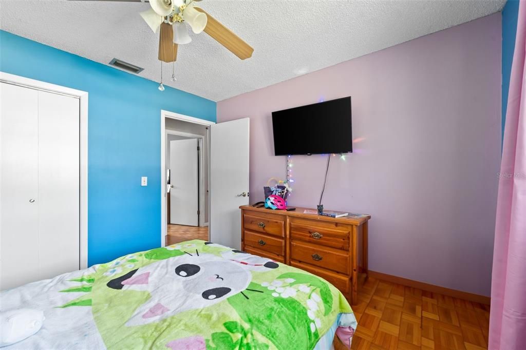 待售: $240,000 (3 贝兹, 2 浴室, 1391 平方英尺)