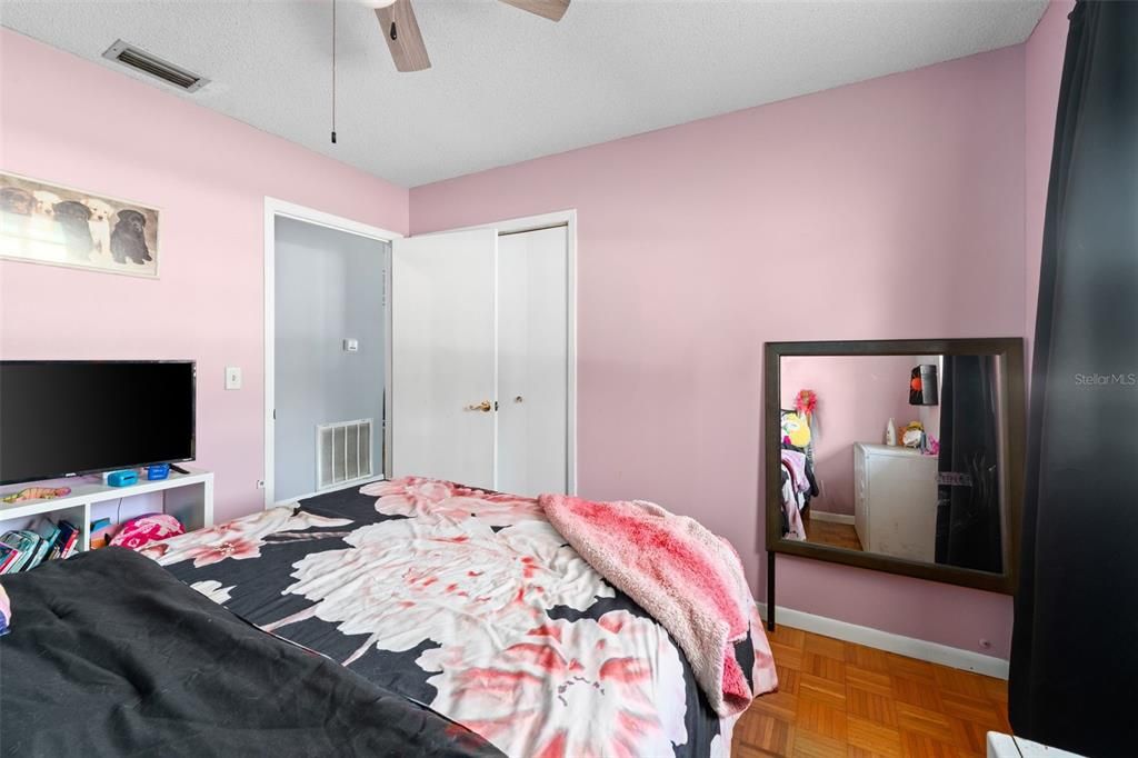 待售: $240,000 (3 贝兹, 2 浴室, 1391 平方英尺)