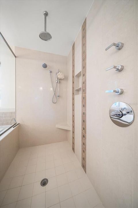 На продажу: $2,199,999 (4 спален, 4 ванн, 2975 Квадратных фут)