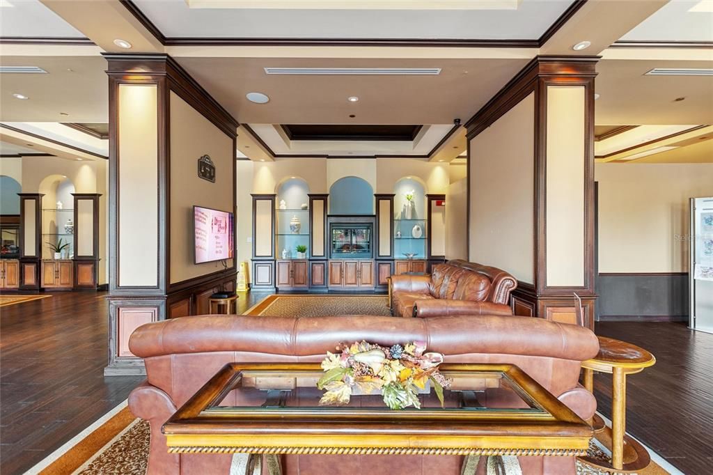 待售: $145,000 (2 贝兹, 2 浴室, 1060 平方英尺)