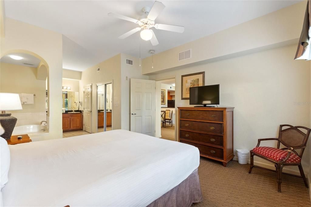 待售: $145,000 (2 贝兹, 2 浴室, 1060 平方英尺)