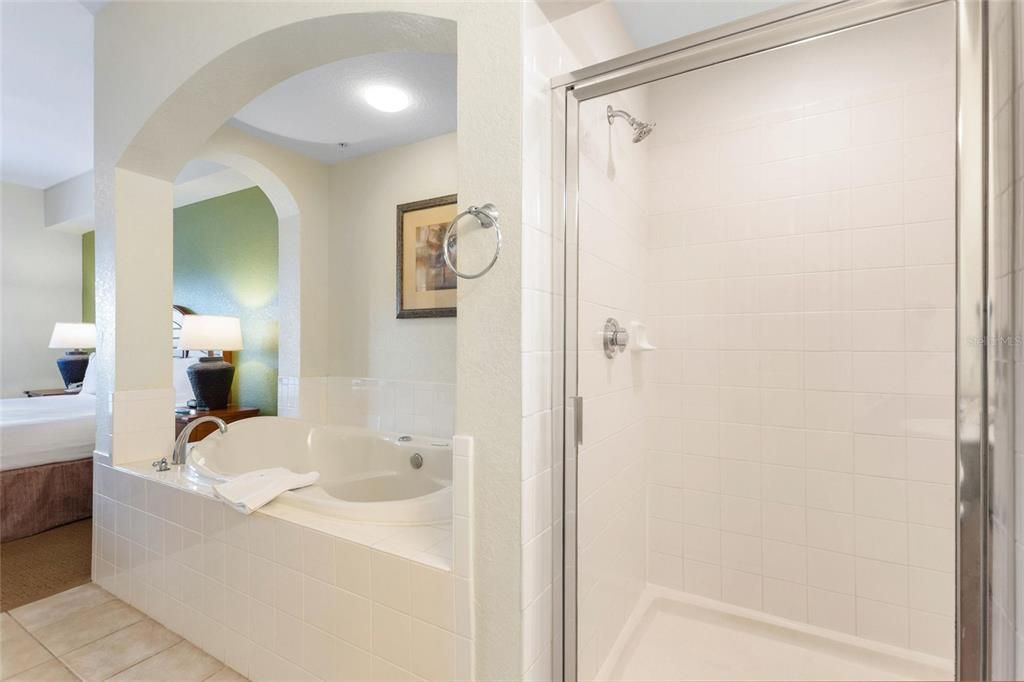 待售: $145,000 (2 贝兹, 2 浴室, 1060 平方英尺)