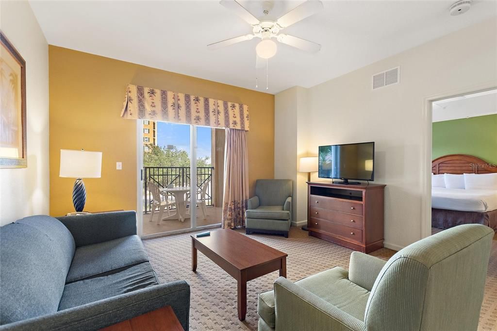 待售: $145,000 (2 贝兹, 2 浴室, 1060 平方英尺)