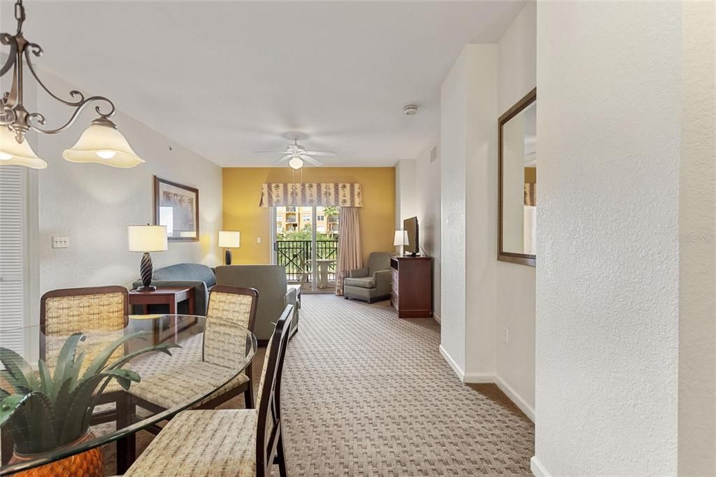 待售: $145,000 (2 贝兹, 2 浴室, 1060 平方英尺)