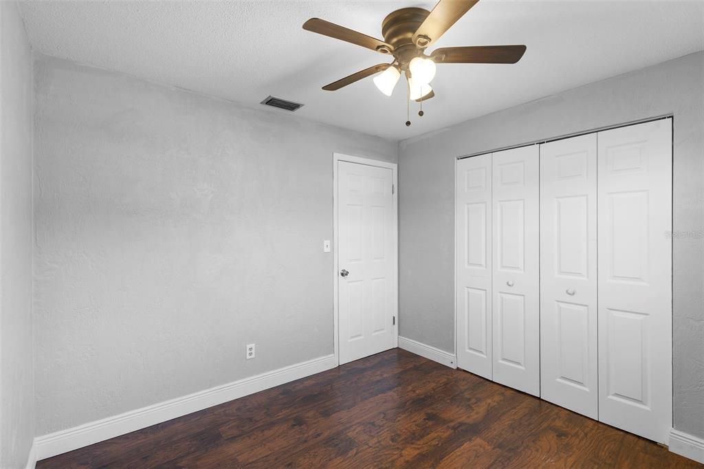 Active With Contract: $410,000 (3 beds, 1 baths, 1584 Square Feet)