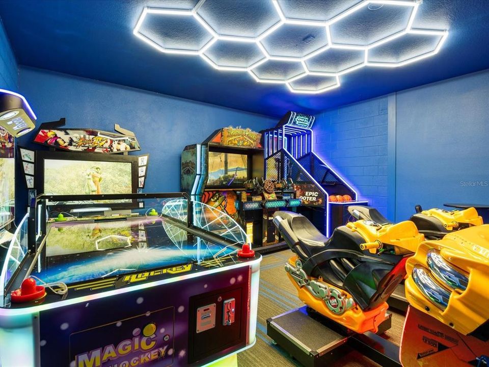 For Sale: $1,990,000 (10 beds, 9 baths, 5563 Square Feet)