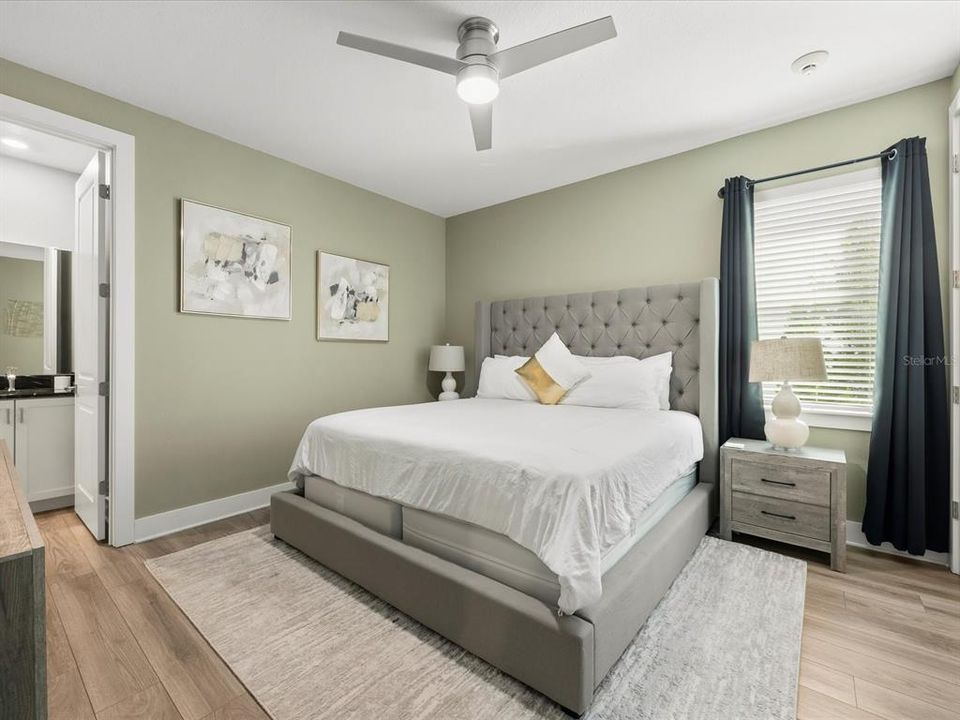 For Sale: $1,990,000 (10 beds, 9 baths, 5563 Square Feet)